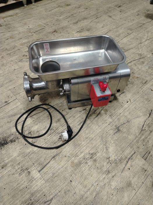 Мясорубка RY-32 220 вольт 1.8кв