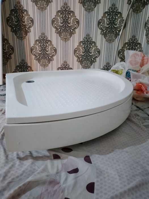 Akril vanna tez sotiladi. Manzil.Toshkent Yunusobod tumani 11