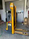 Transpaleta electrica cu ridicare 1400 kg
