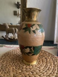 Месингова ваза