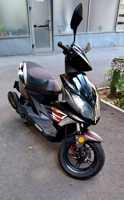 Scuter 50cm keeway