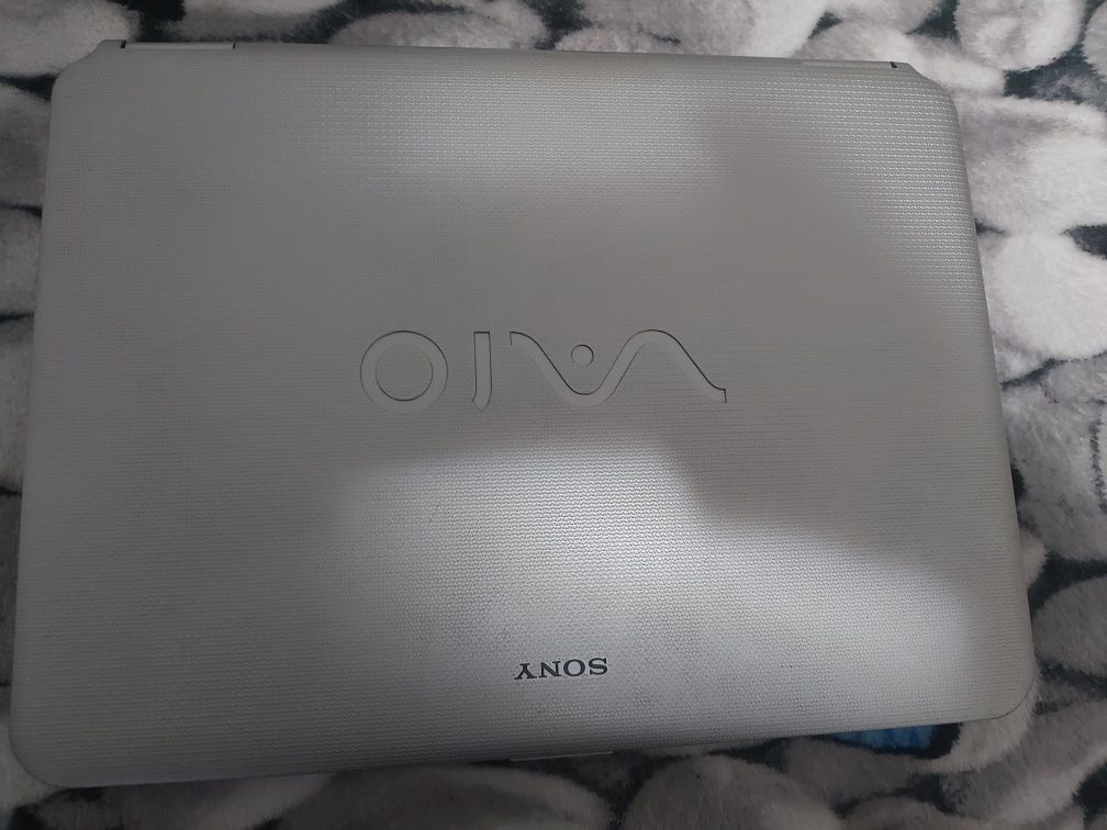 Laptop Sony Vaio pret ok