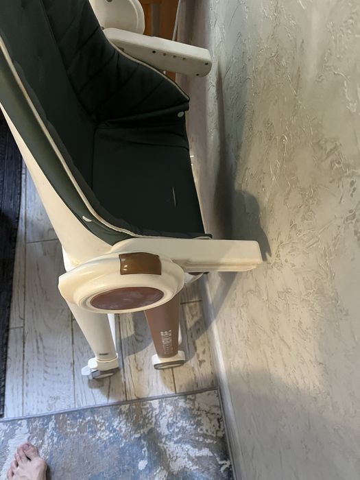 Продам стул для кормления