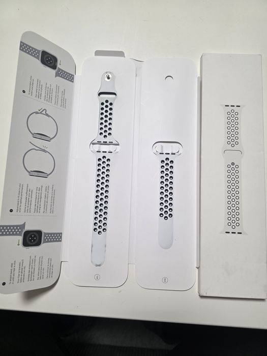 Каишка за Apple Watch Nike edition