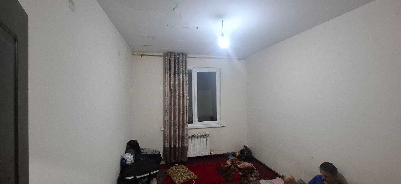 Chosh tepadan 2 xonali kvartira