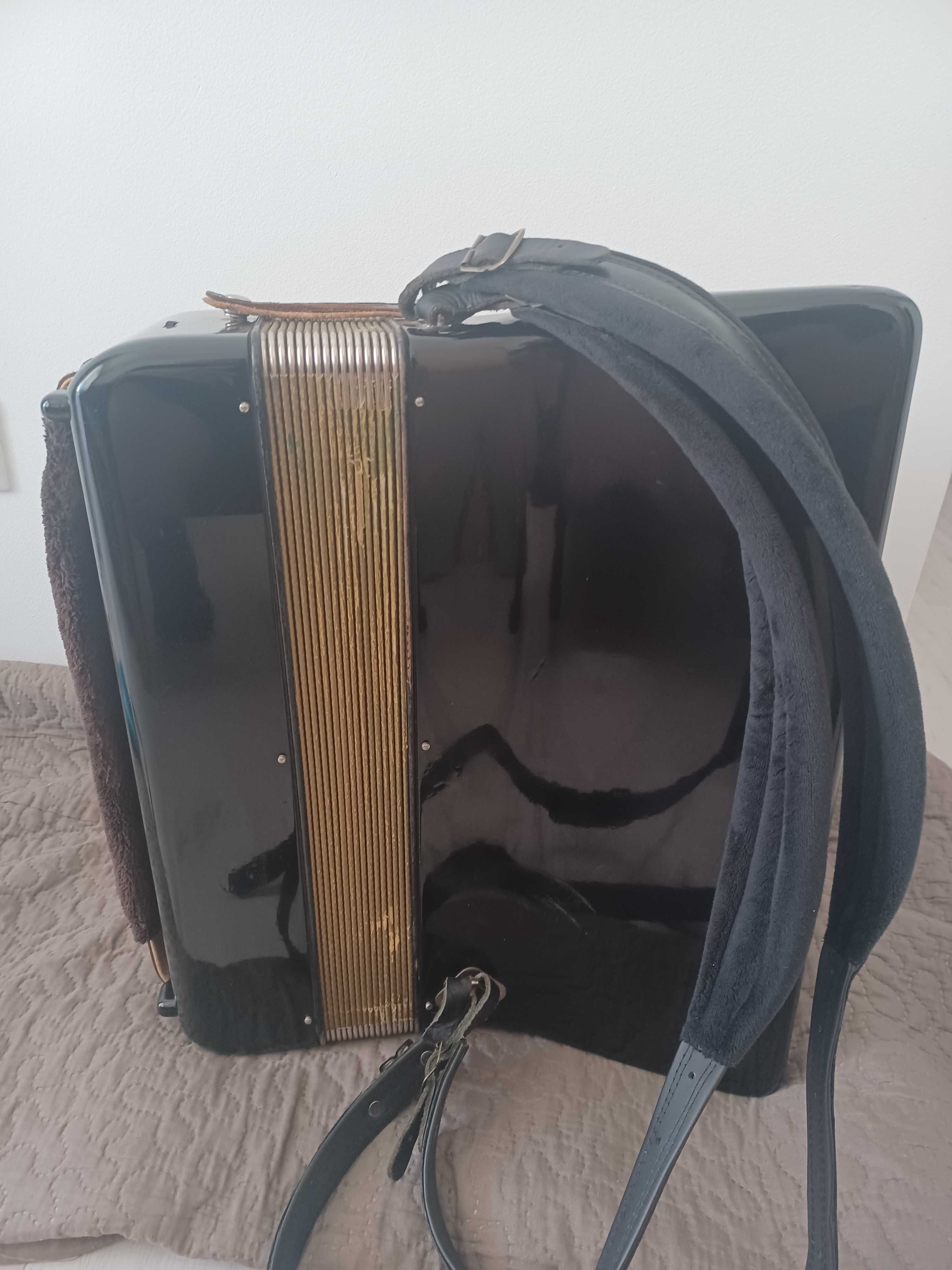 Acordeon hohner verdi 2M
