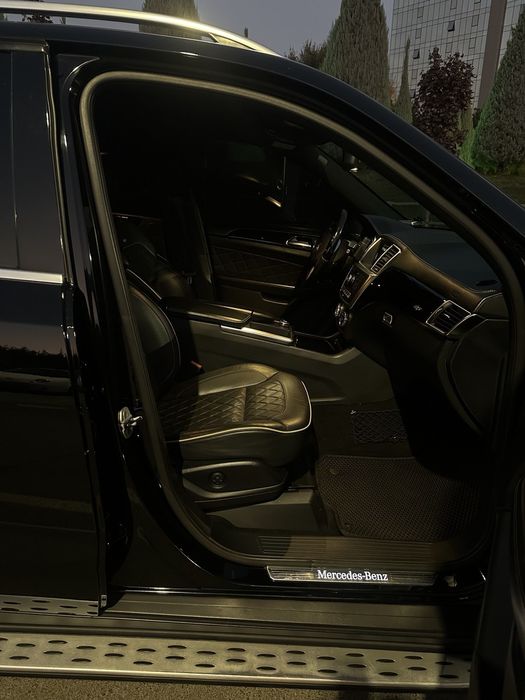 Продаётся Mercedes-Benz ML400