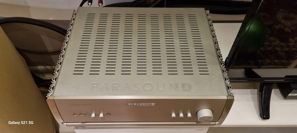 Parasound Halo 2.1