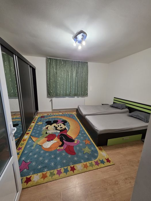 Închiriez casă în Fântânele