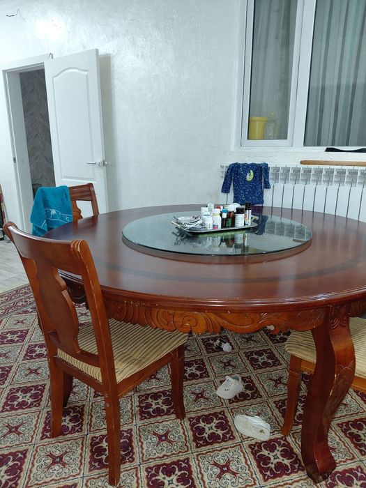 Стол сатылады мммм