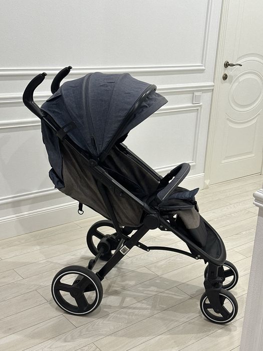 Продается детская коляска б/у