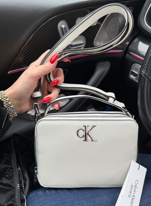 Дамска чанта Calvin Klein