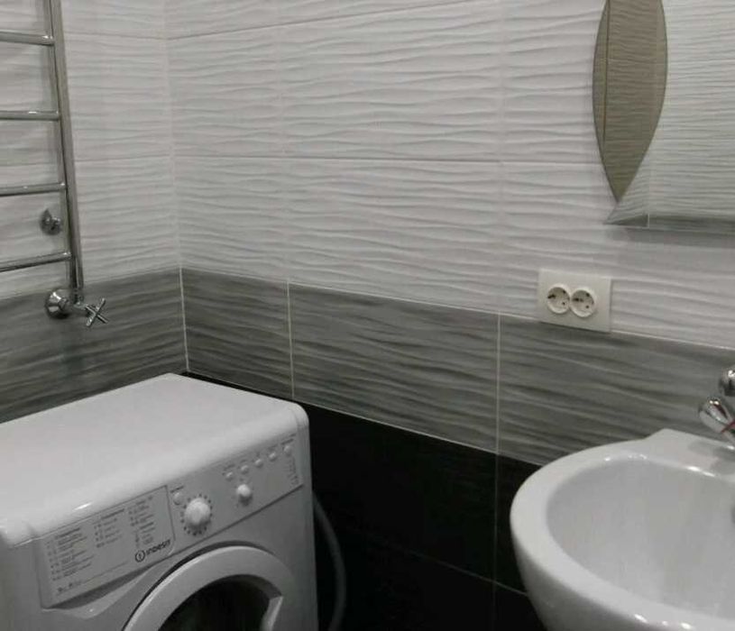 Дава се под наем Двустаен апартамент в Пловдив, Каменица 1 - 60 кв.м за 260.1 € - Снимка #2