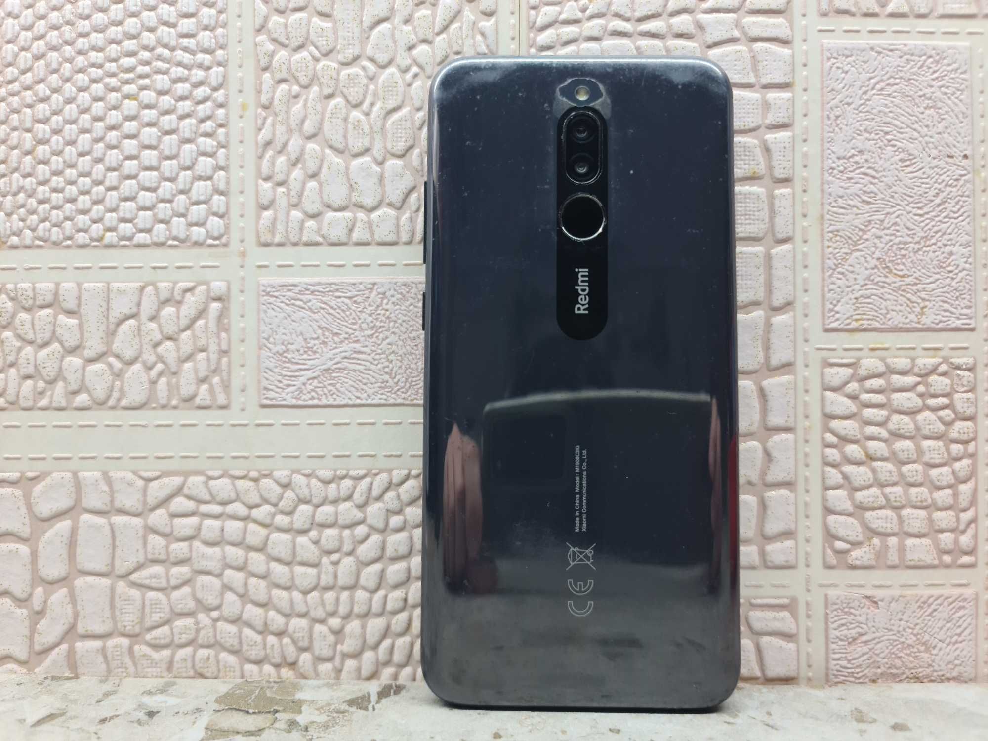 Продам телефон REDMI 8