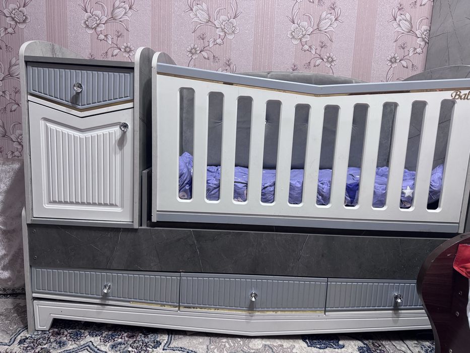 Детская кроватка в отличном состоянии