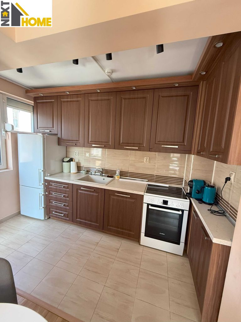 Дава се под наем Тристаен апартамент в Пловдив, Център - 95 кв.м за 612 € - Снимка #4