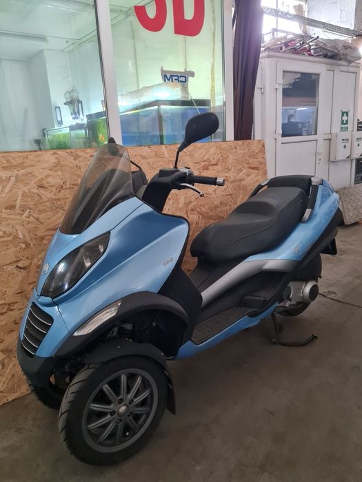 Scuter piaggio Mp3 125cmc Se poate conduce cu B