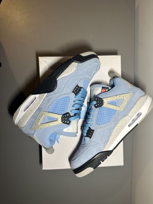 Jordan 4 University Blue