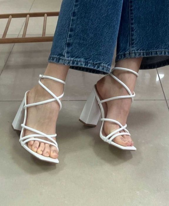 Продам босоножки, новые