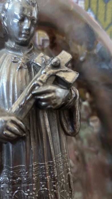 статуетка в мида