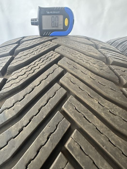 225/50/17 Michelin dot21 4броя