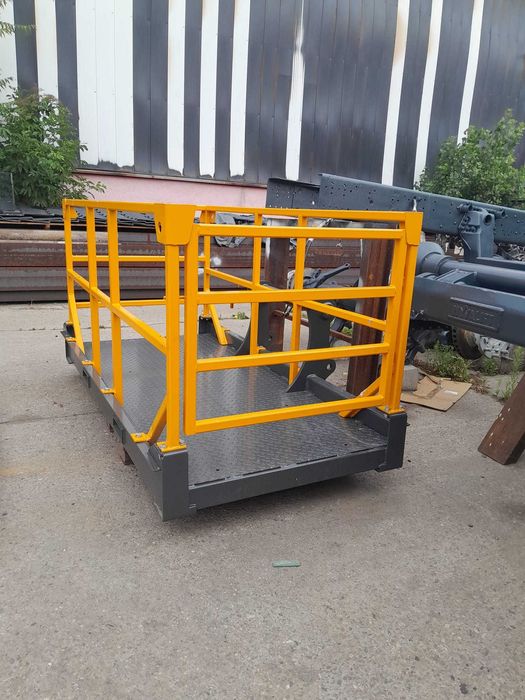 Nacelă standard compatibilă cu Manitou și stivuitoare