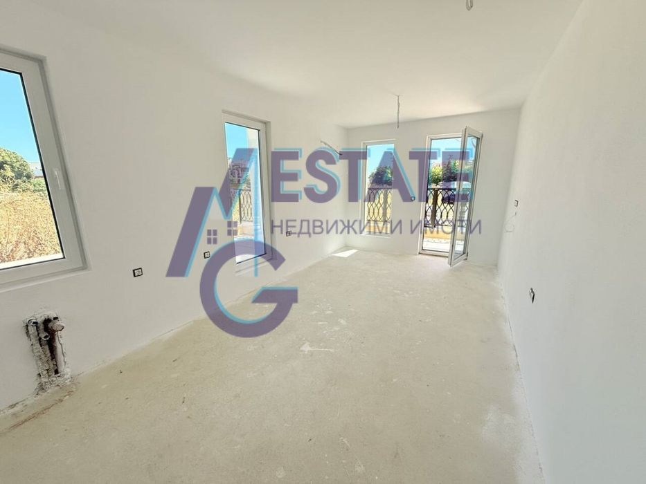 Студио в гр. Созопол на 200 метра от плаж Хармани. Сграда с АКТ 16.