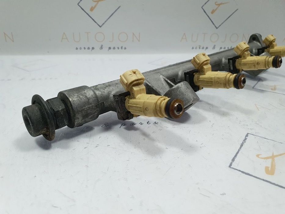 Rampa si injectoare HYUNDAI COUPE RD 1996 - 2002 1.6 i 16V G4GR 9260930013