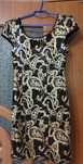 Rochie elegantă cu paiete auriu negru M