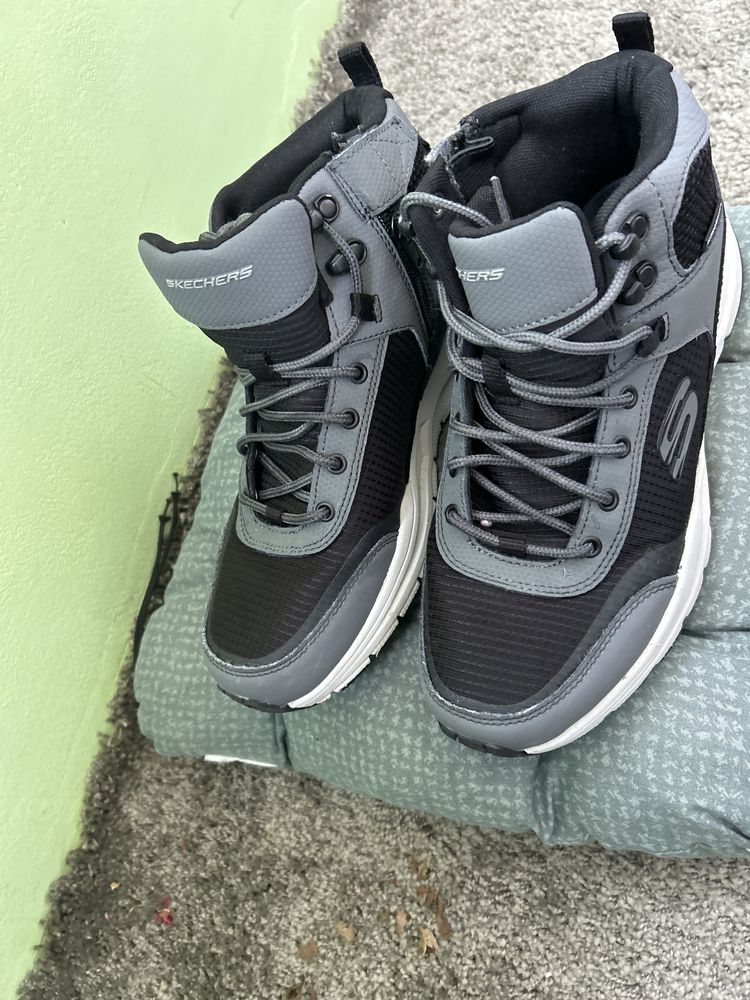 Мъжки спортни ботуши SKECHERS - 51705-grey/black192