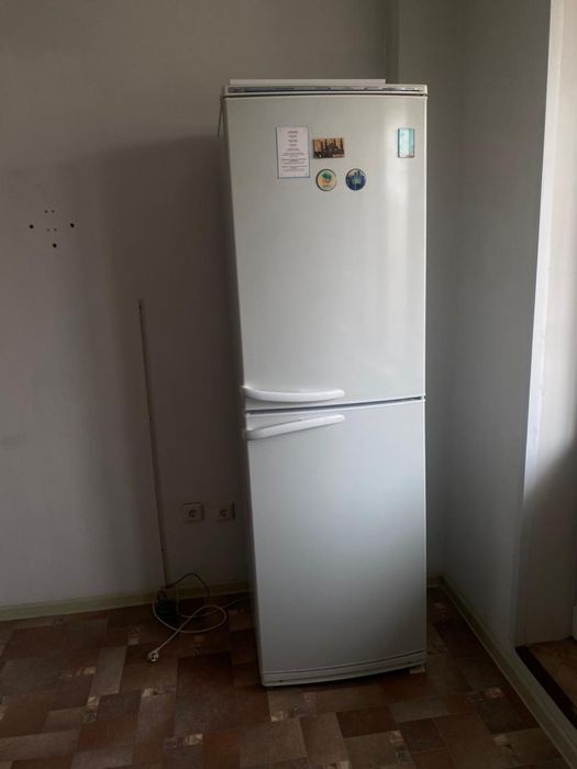 Продам холодильник 2 камерный