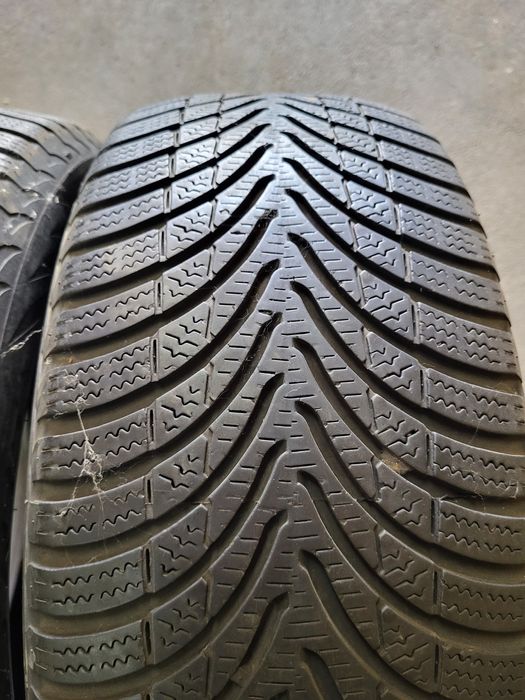2 anvelope 195 55 R 15 Apollo iarna