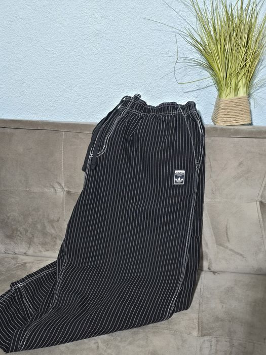 Pantaloni bumbac barbati Adidas Originals Graphic Lo