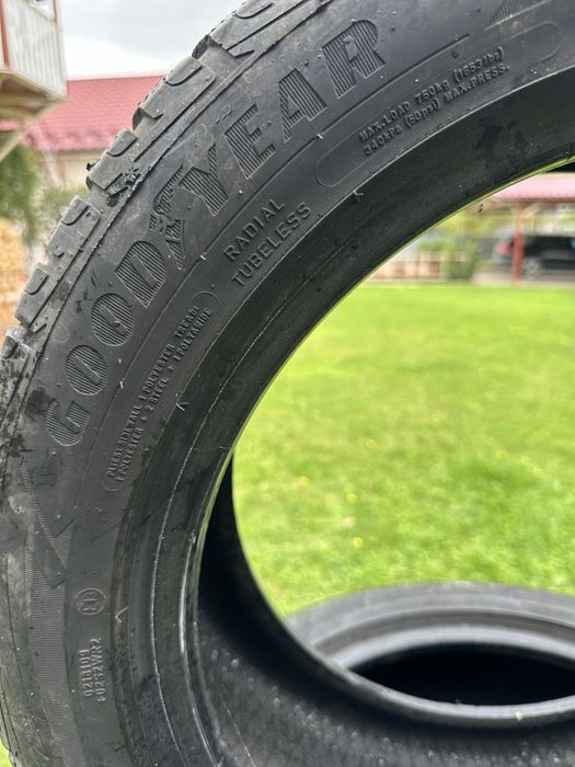 Anvelope Goodyear de iarna 225/50 17