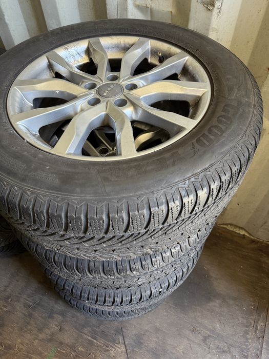 Jante VW Touareg Goodyear 255/60/18