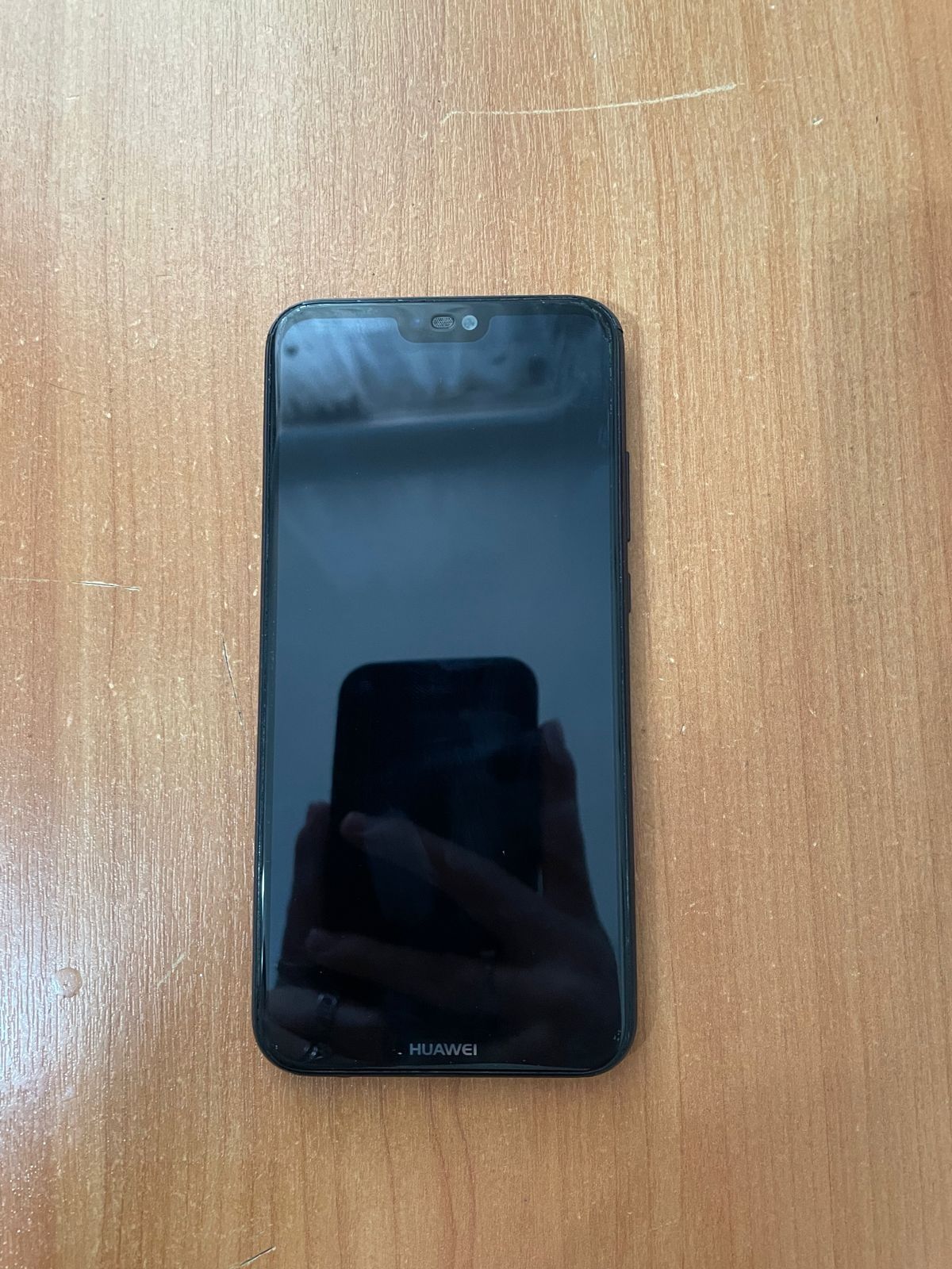Хуевей Р20 Lite.