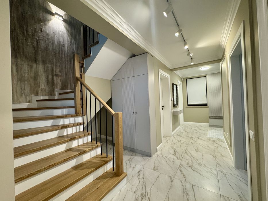 Vand casa noua la cheie 2024 in oras- Gara Veche