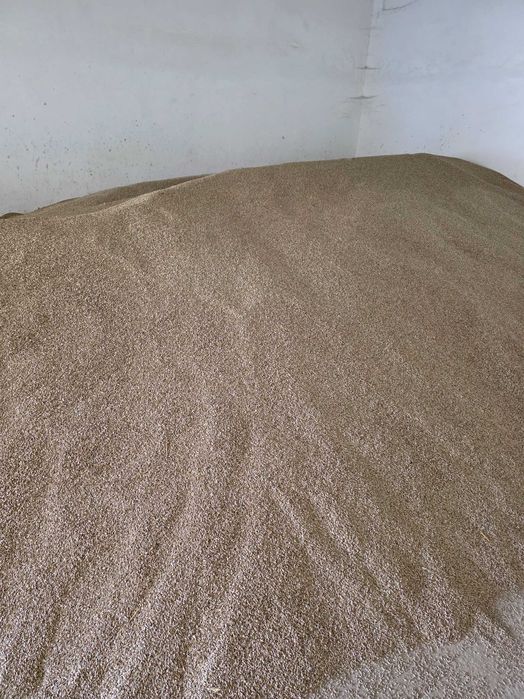 Secara panificatie ,ovaz negru , calitatea I !