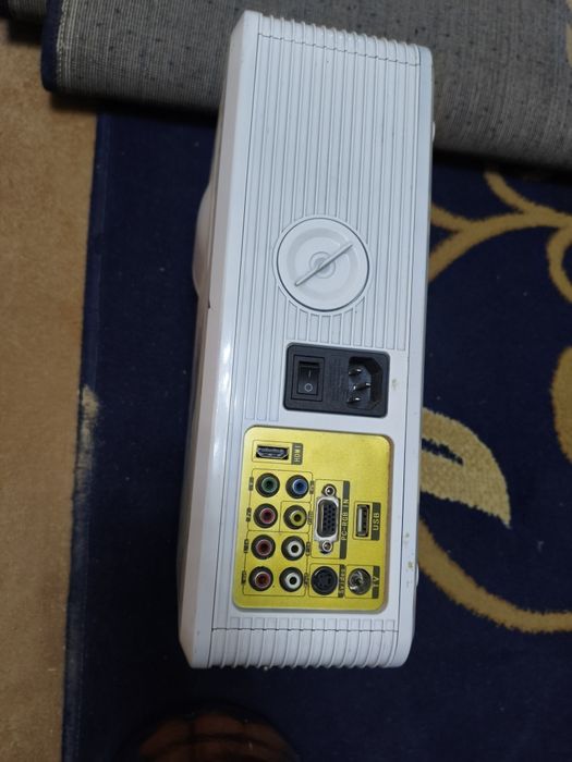 Видео проектор старая модель