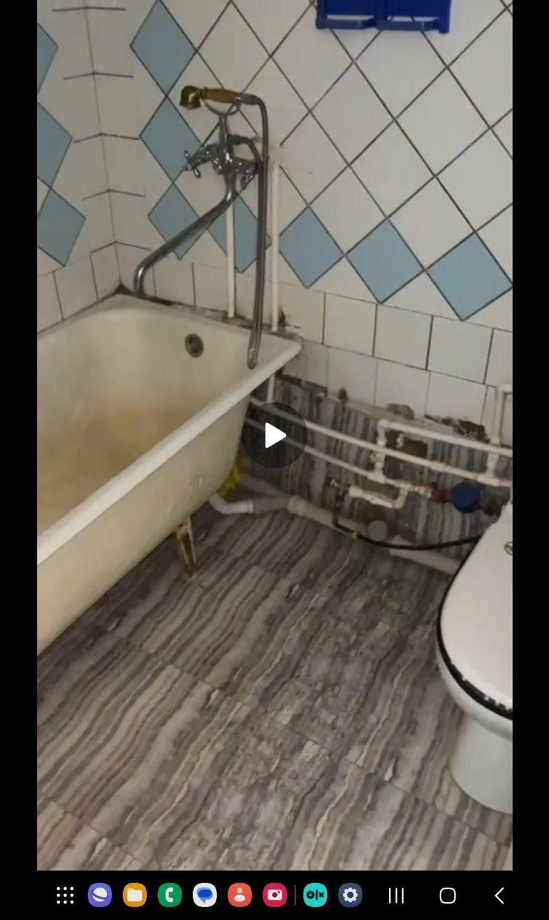 Uy sotiladi.Remonti orta hamanarsasi bor kradi yashidi