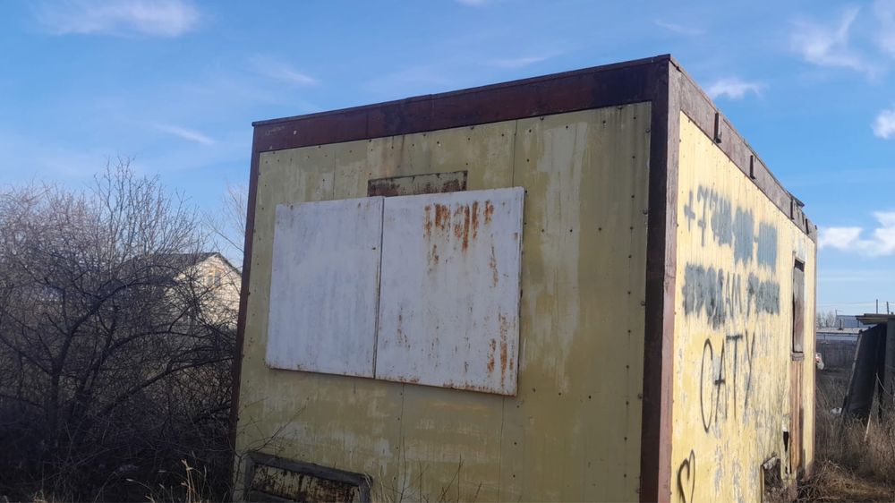 Продам вагон срочно 6*2.5 железный