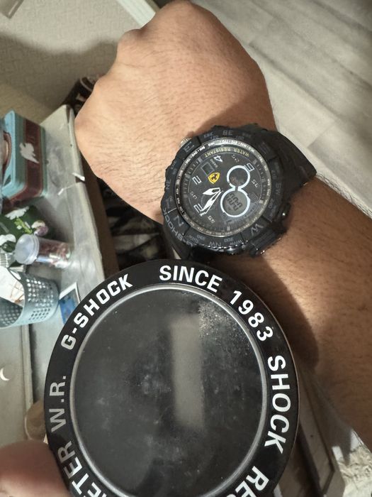 Продаю часы