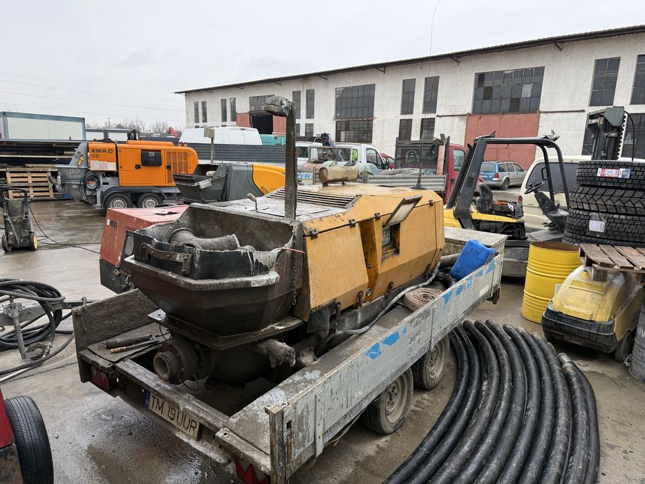 Vând 4 pompe de beton staționare și un motostivuitor