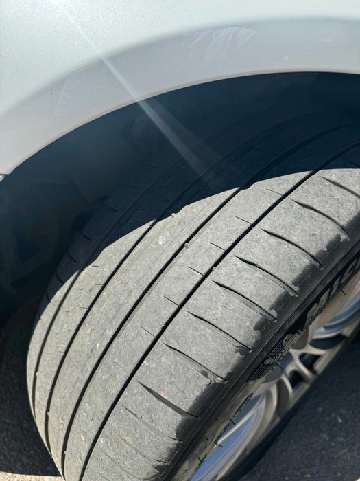 Michelin Pilot Sport 4   245/45/ZR18 VARA