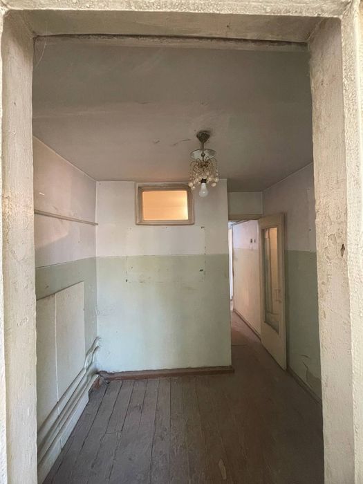 Продам Квартиру 1 ком 4 этаж на Артыкова в Янгиюле