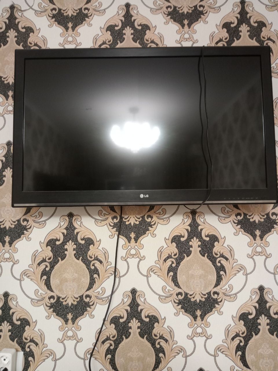 LG televizor sotiladi