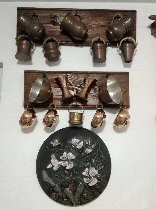 Aplica   de perete ,  bazorelief  diametru  de 28cm , decor deosebit