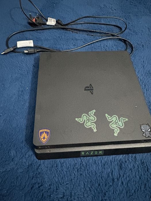 Playstation 4 slim