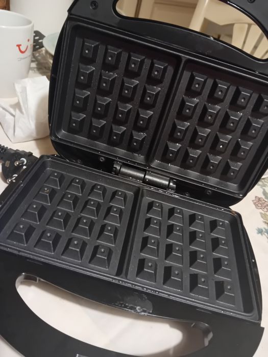 Aparat de vafe - face vafe pufoase si delicioase