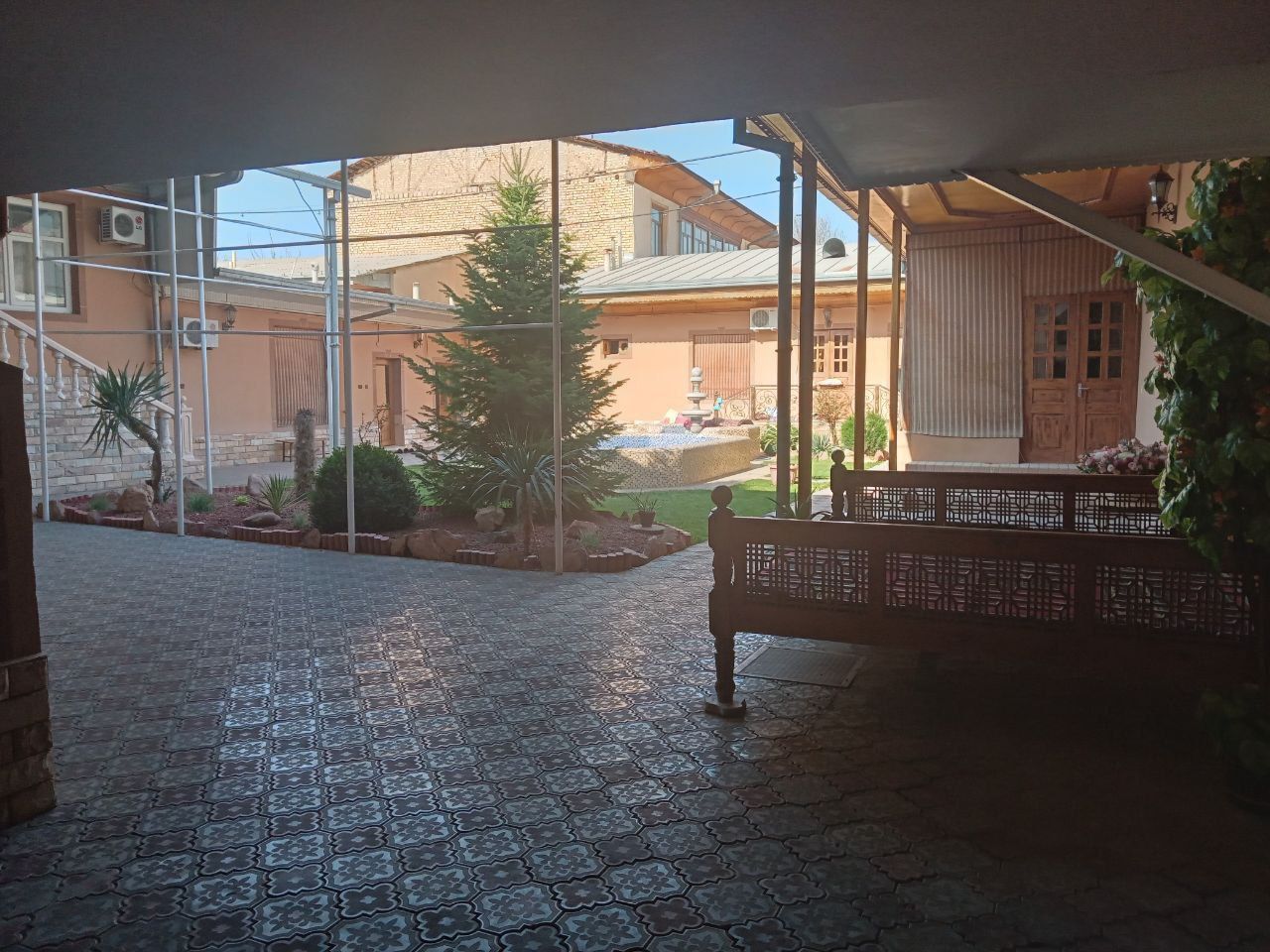 В Юнусабадком районе продаётся 1 этажный дом